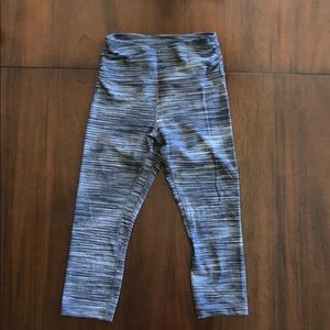 Lululemon cross waist leggings 21’ worn once